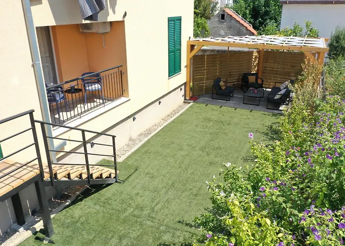Harmony Apartment Podstrana Split